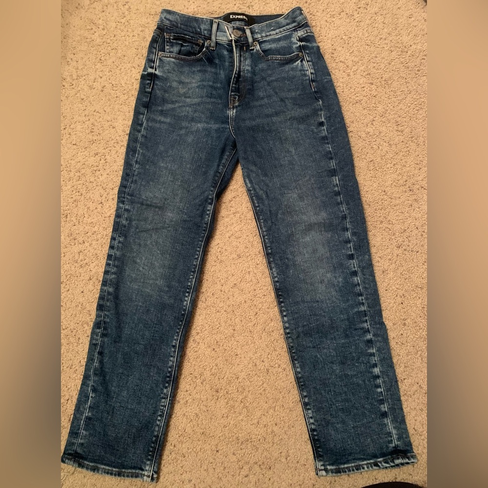Express super high rise mom jean. Size 4R